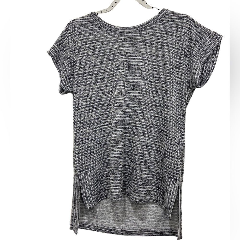 Bobeau stripes pattern slit side T-shirt size small - Picture 2 of 12